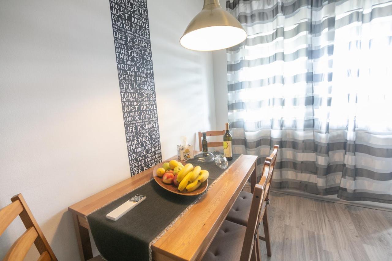 Apartment Noemi Pula Exteriör bild